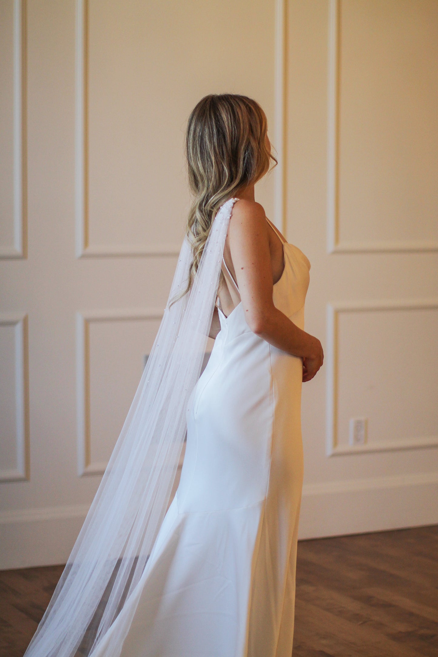 Waterfall Pearl Bridal Cape