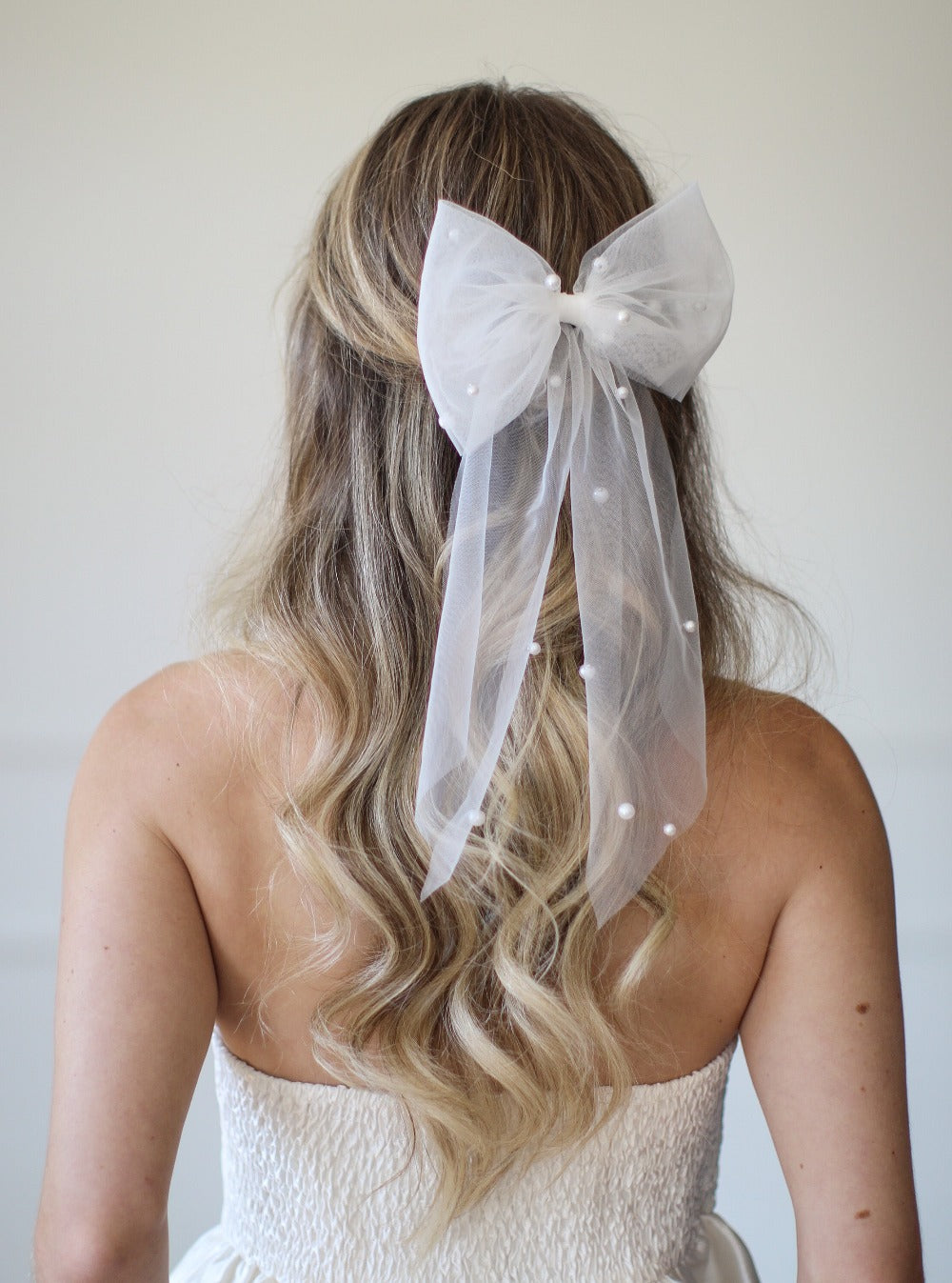 Tulle Pearl Hair Bow - White