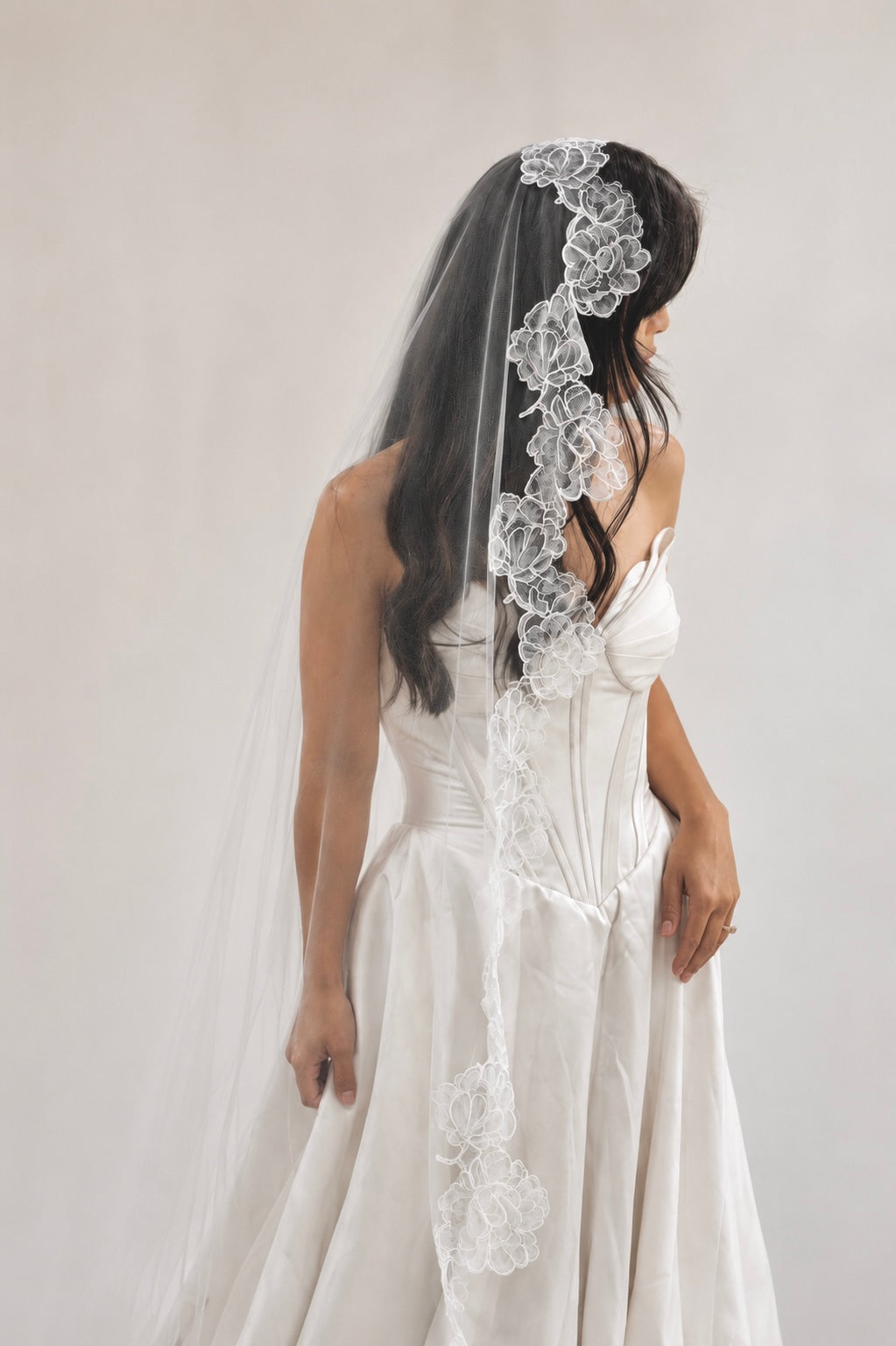 Magnolia Veil