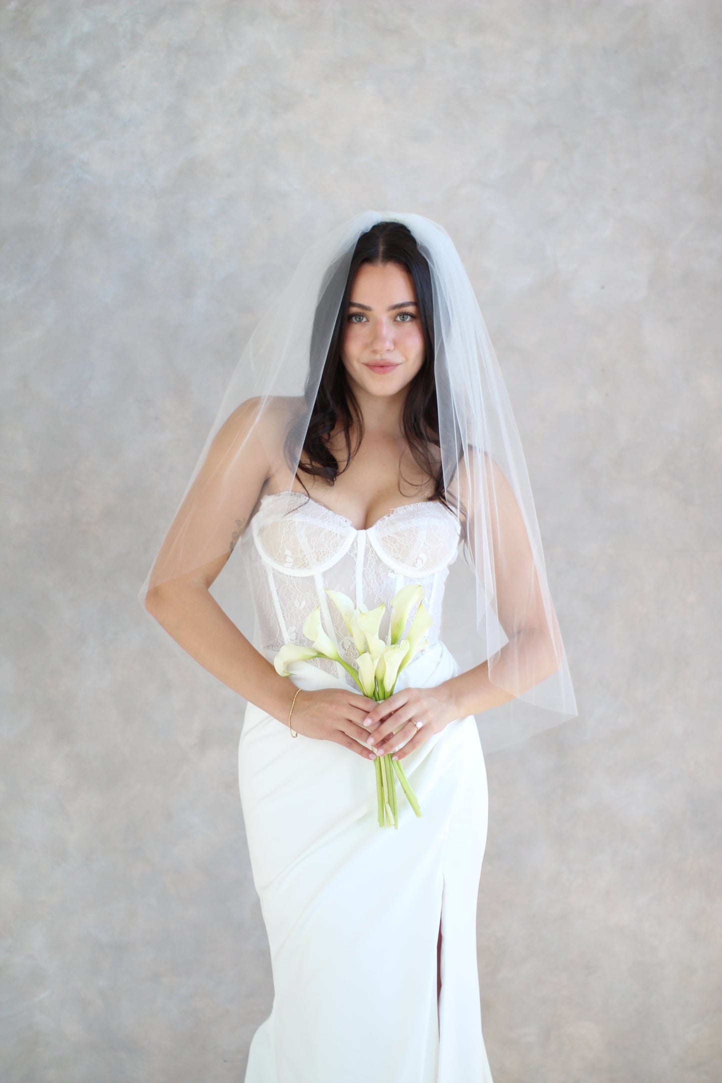 Airy Tulle Veil with Extra Volume