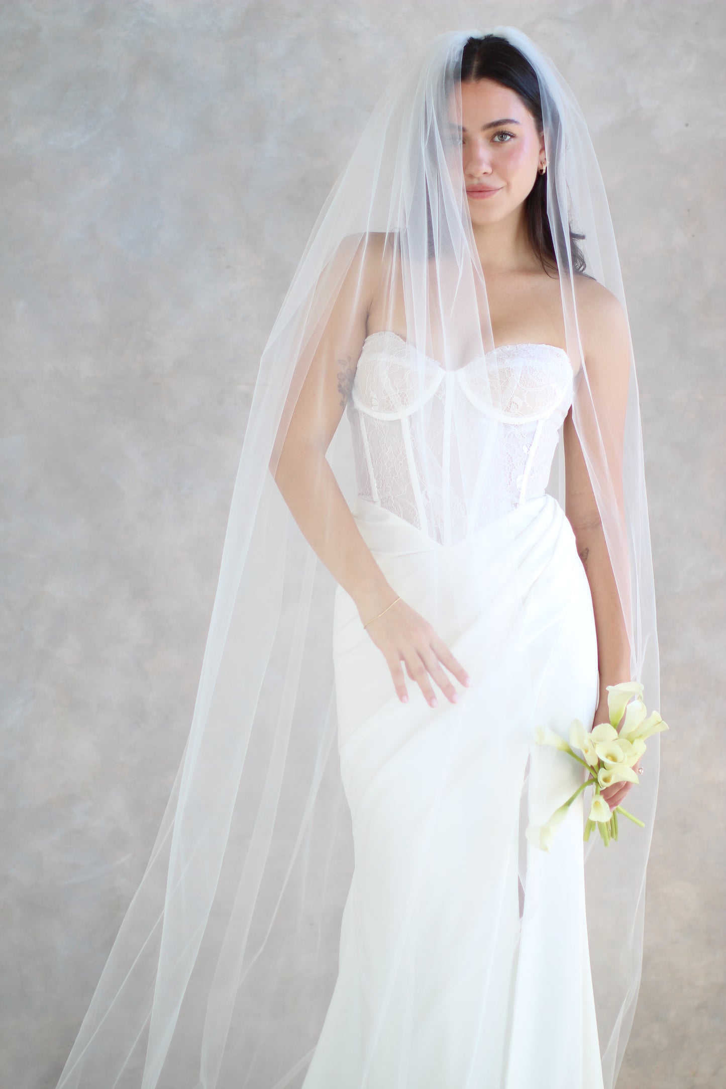 Airy Tulle Veil with Extra Volume