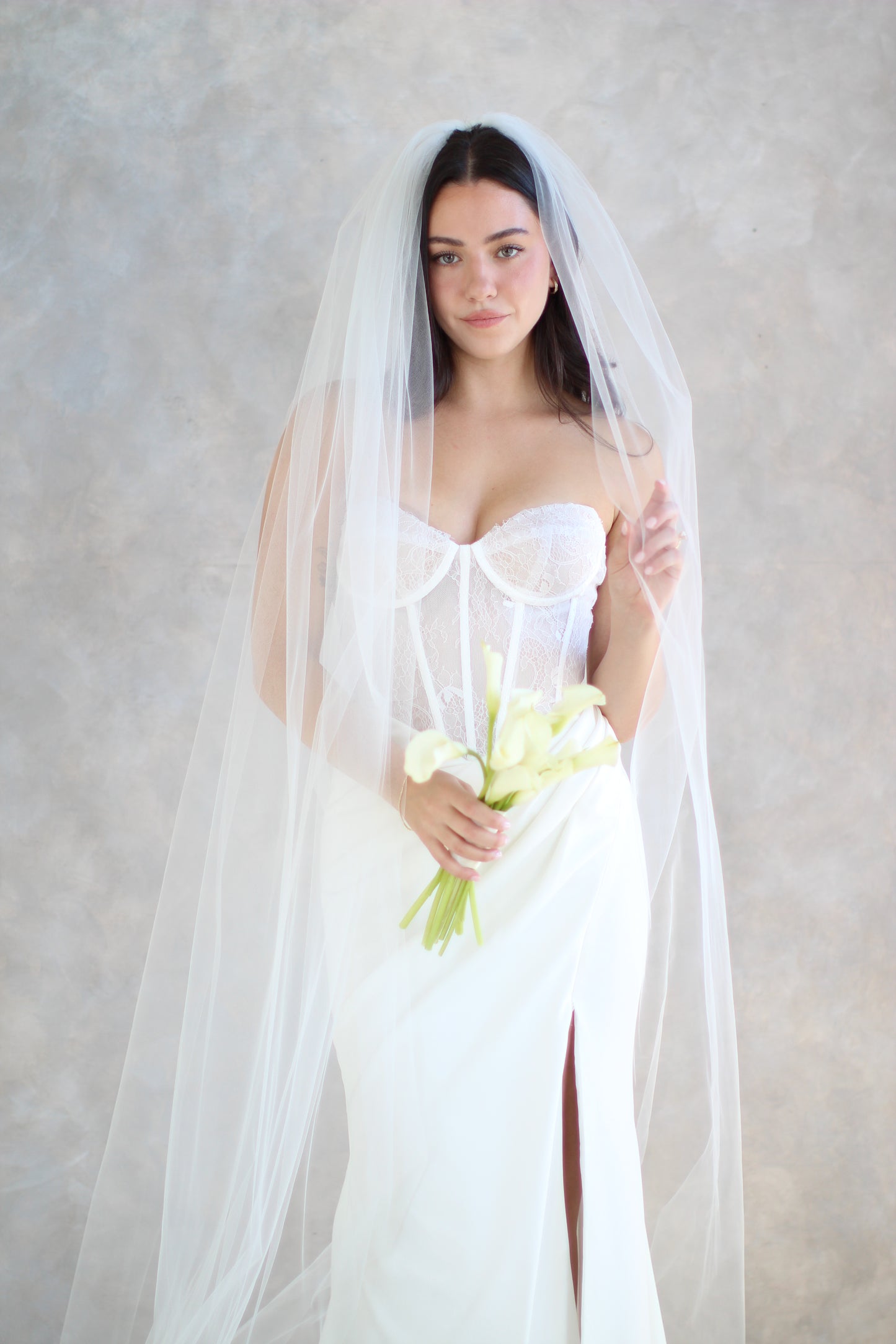 Airy Tulle Veil with Extra Volume