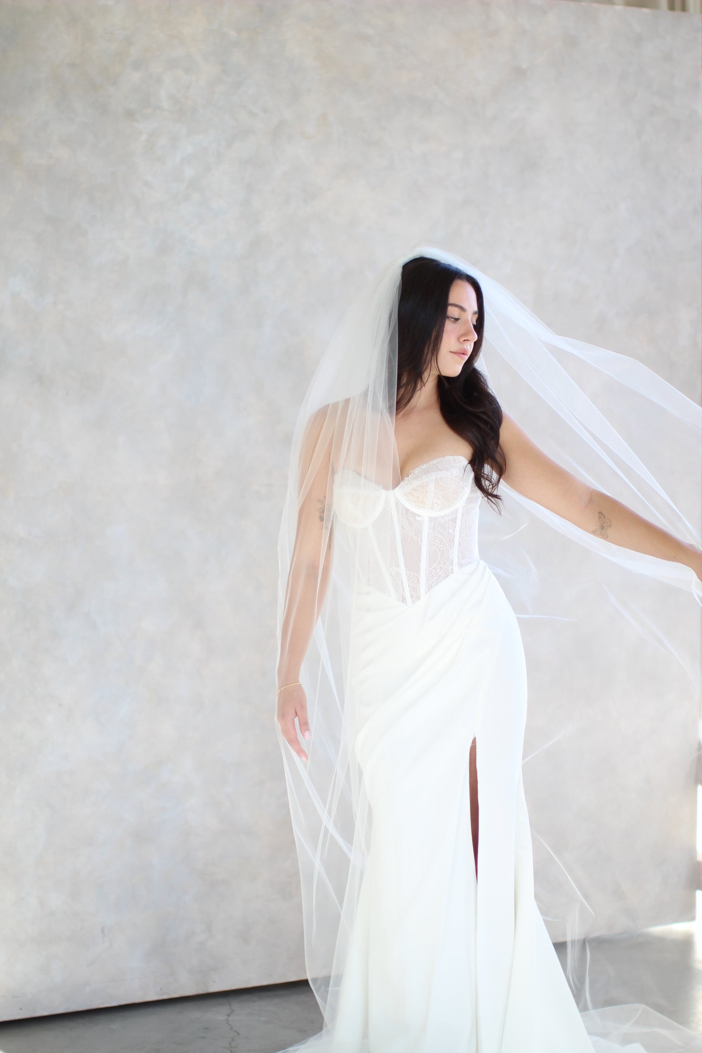 Airy Tulle Veil with Extra Volume