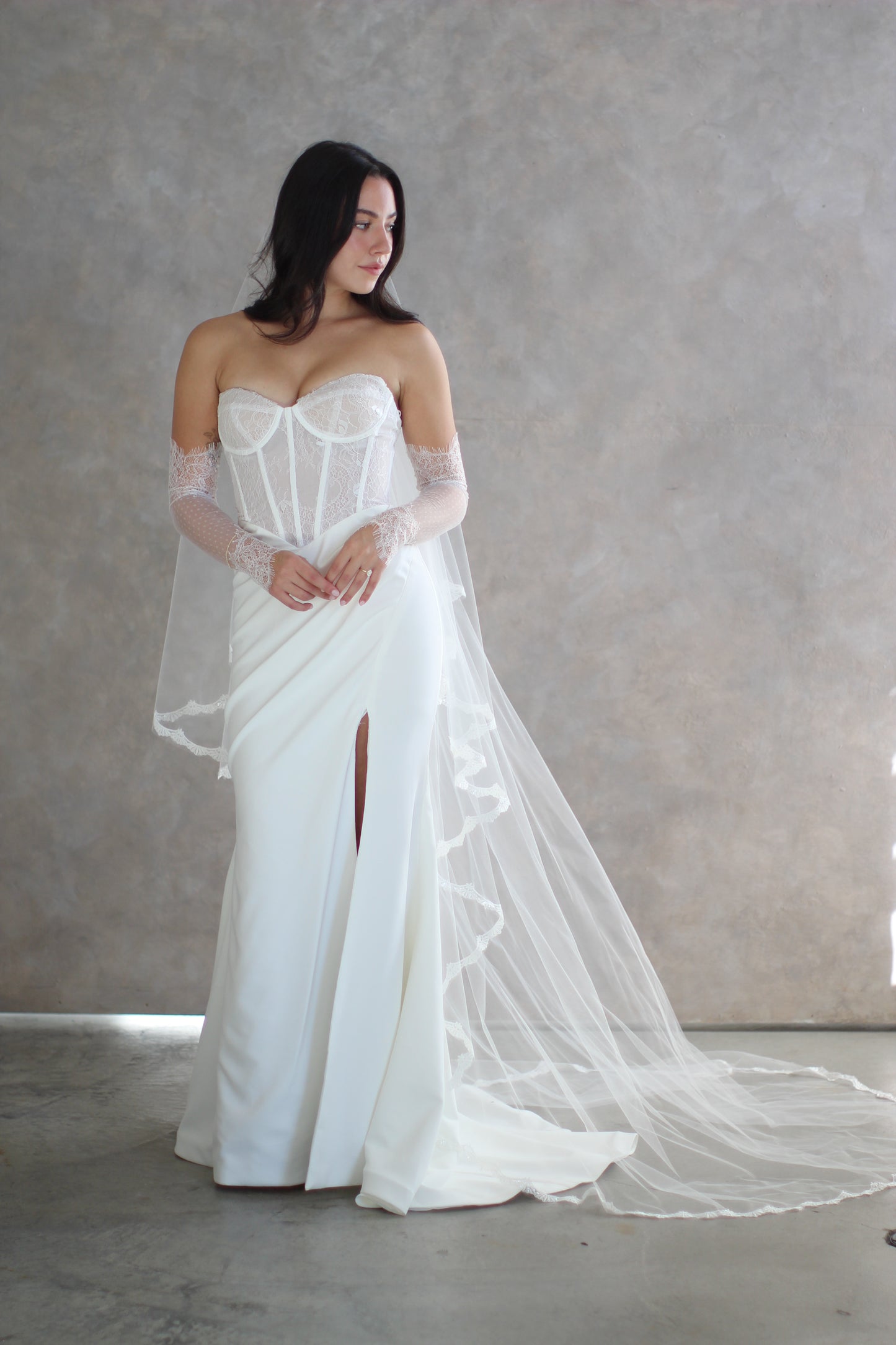 Hailey Lace Drop Veil