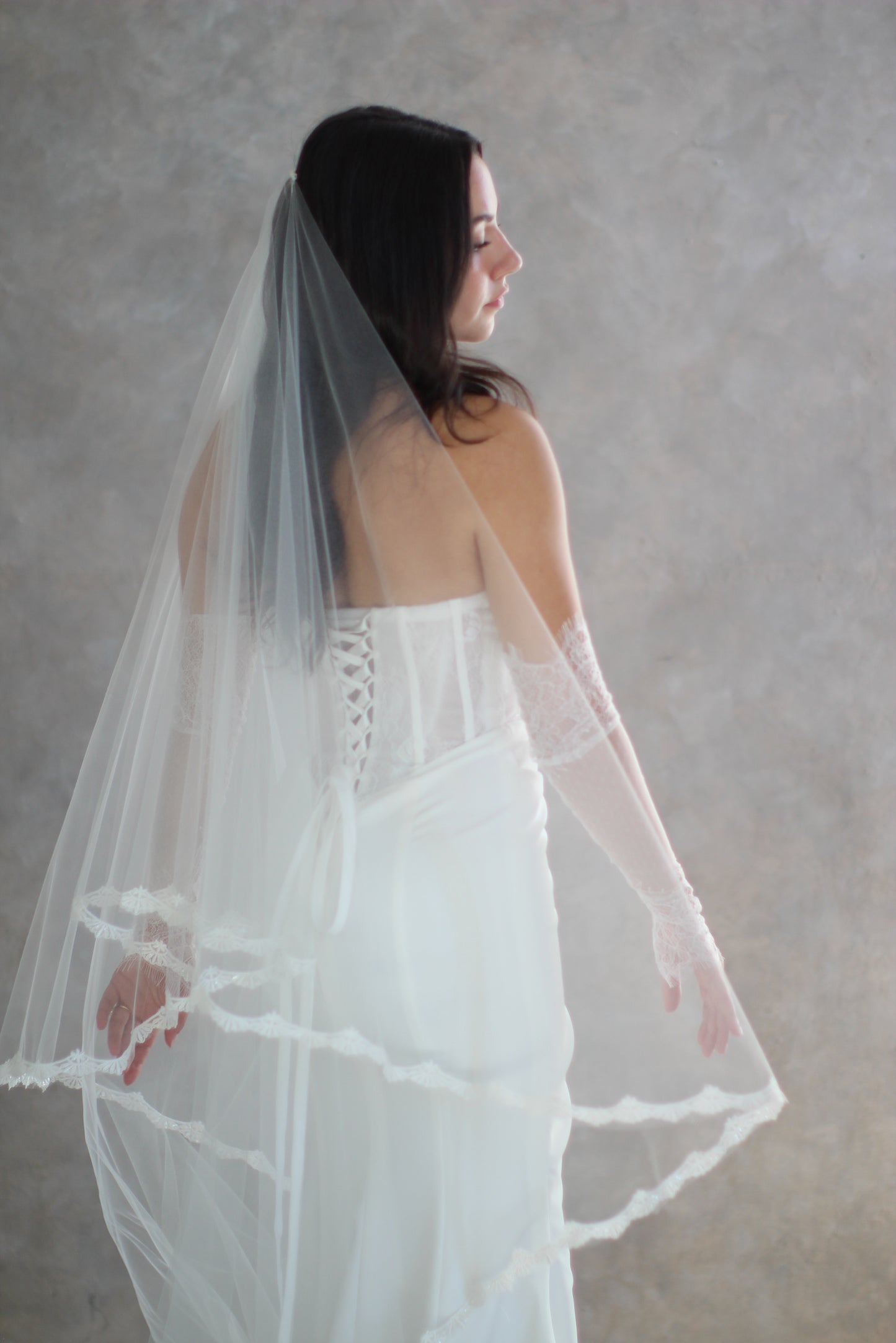 Hailey Lace Drop Veil