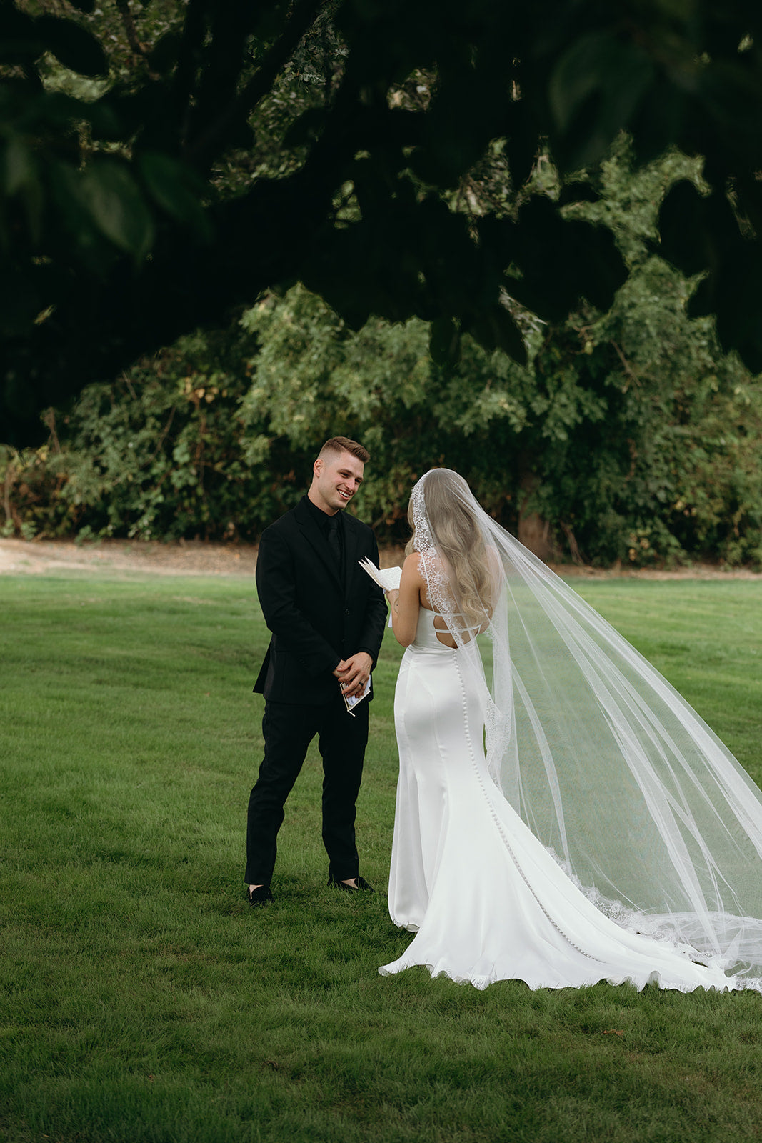 Scalloped Lace Mantilla Veil