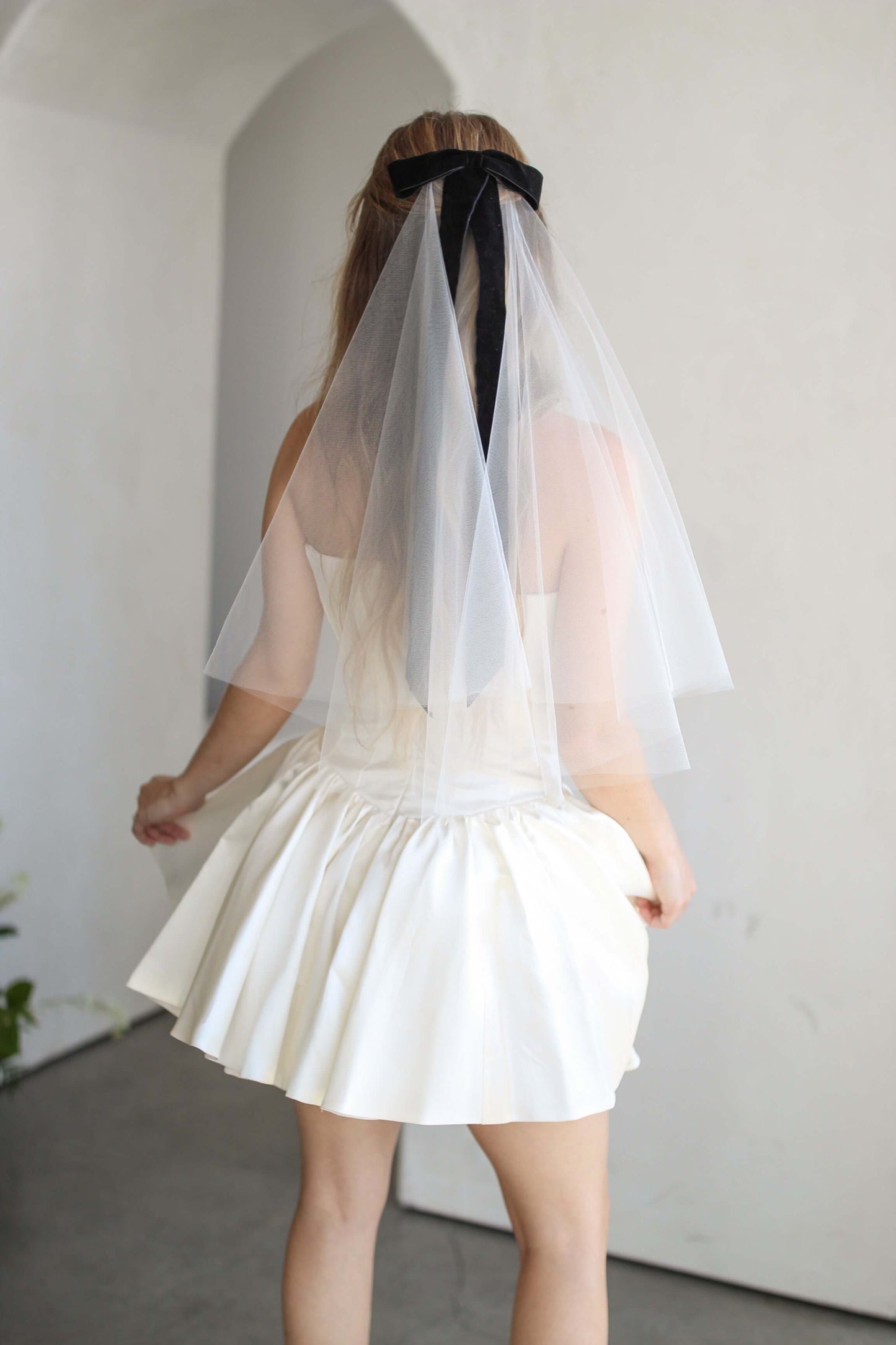 Double Layer Tulle Veil w/ Black Velvet Bow