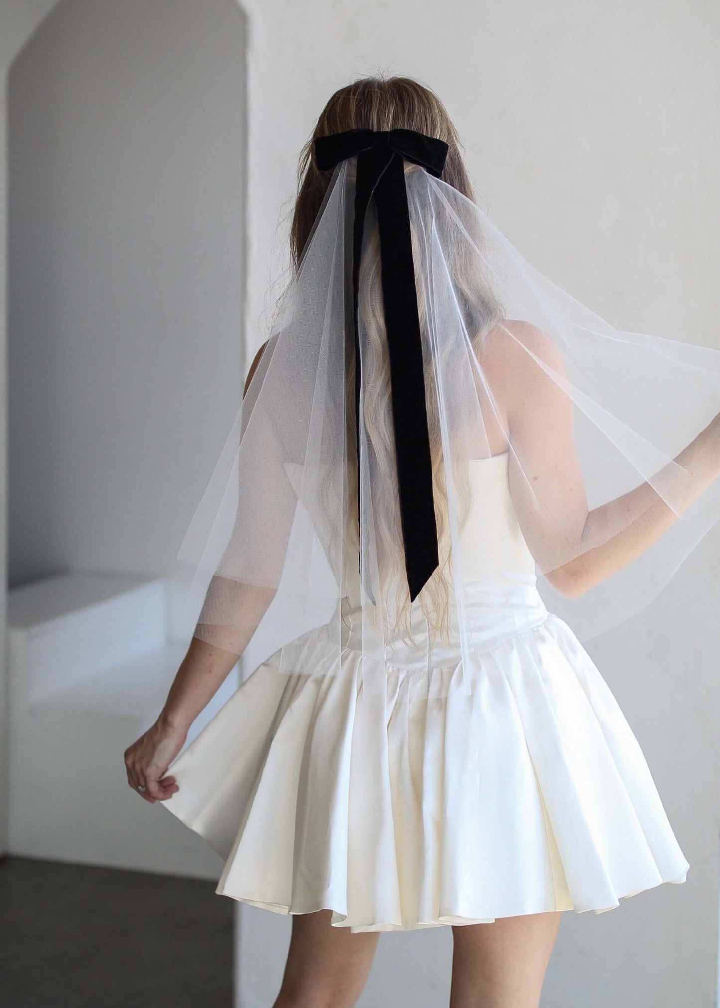 Double Layer Tulle Veil w/ Black Velvet Bow