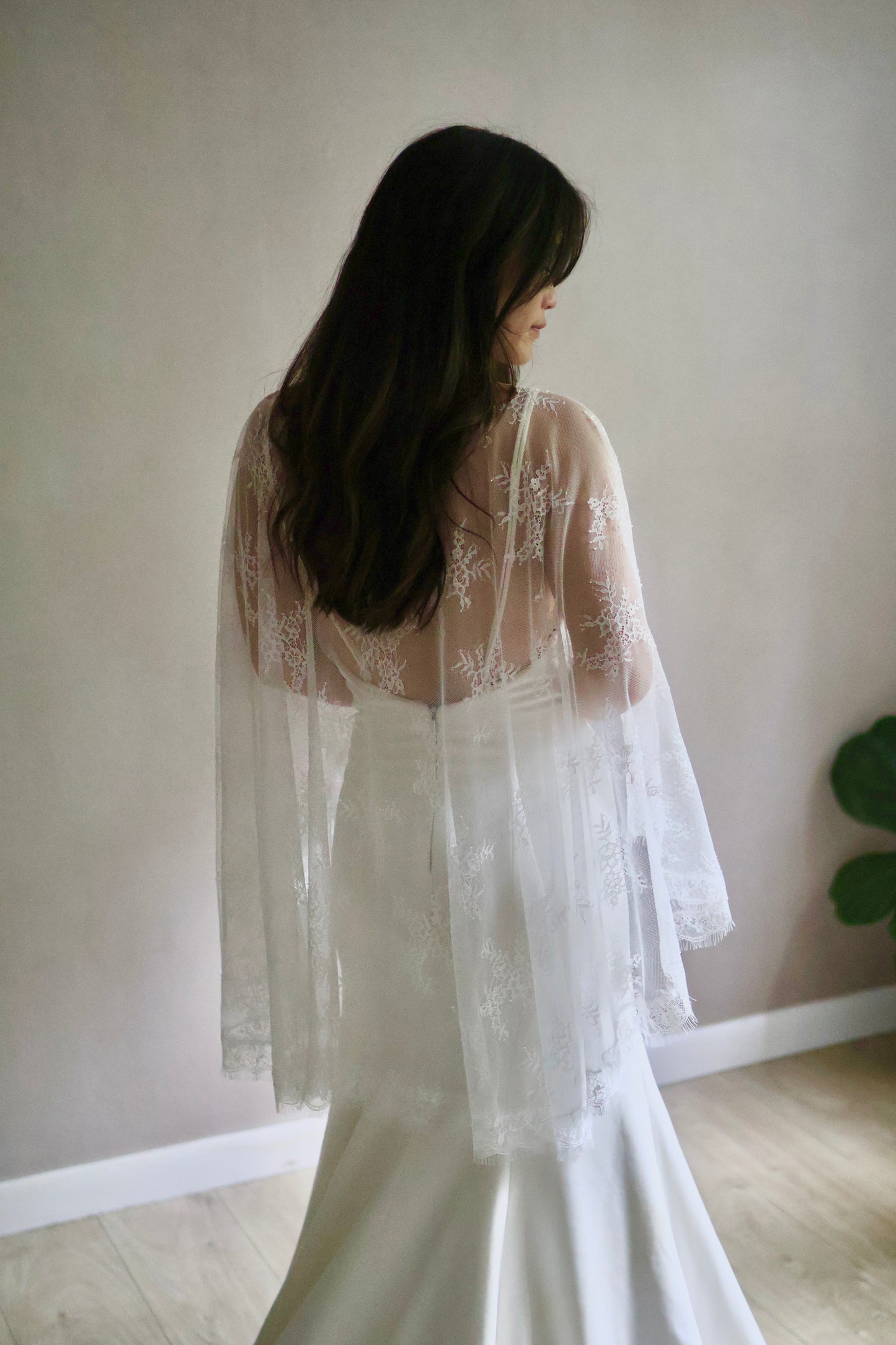 Full Lace Bridal Capelet