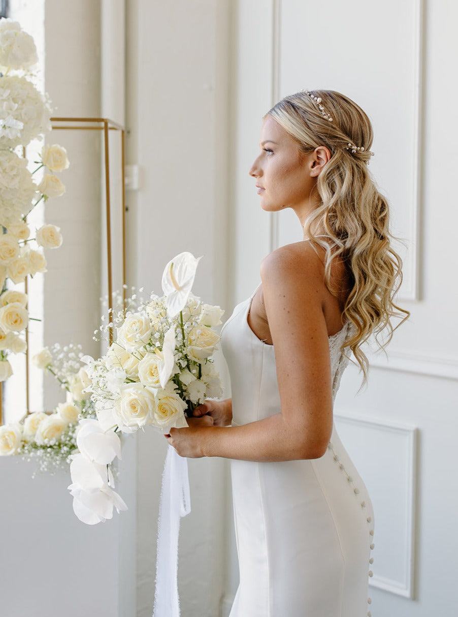 Pearl hair store vine bridal