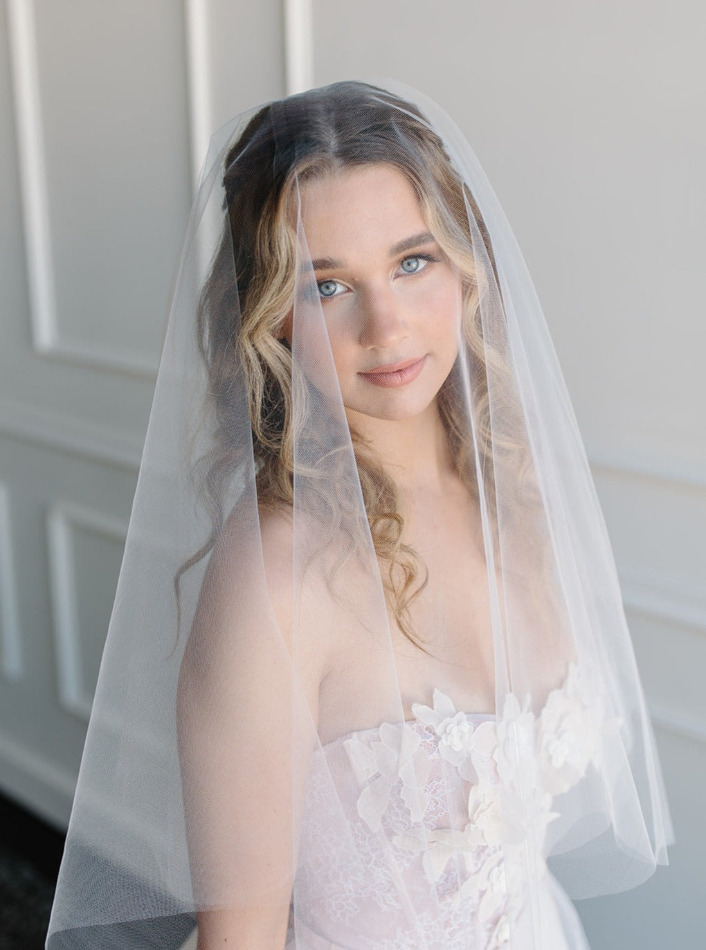 Airy Tulle Drop Veil