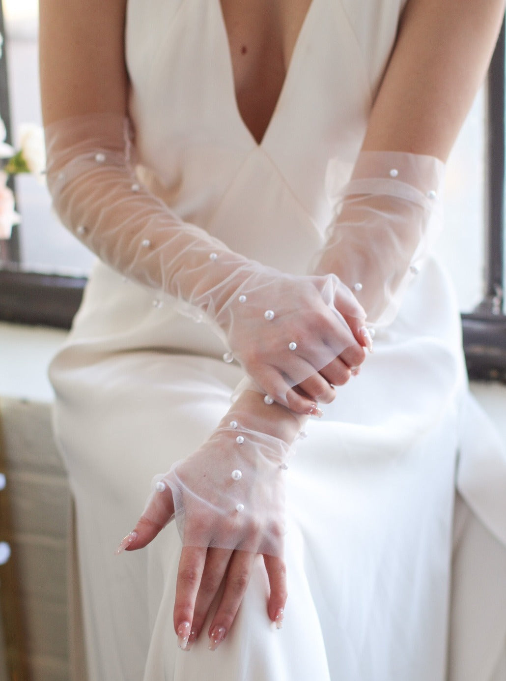 Pearl Bridal Gloves